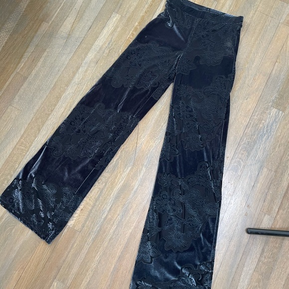Velvet blue and black pants - Picture 5 of 5